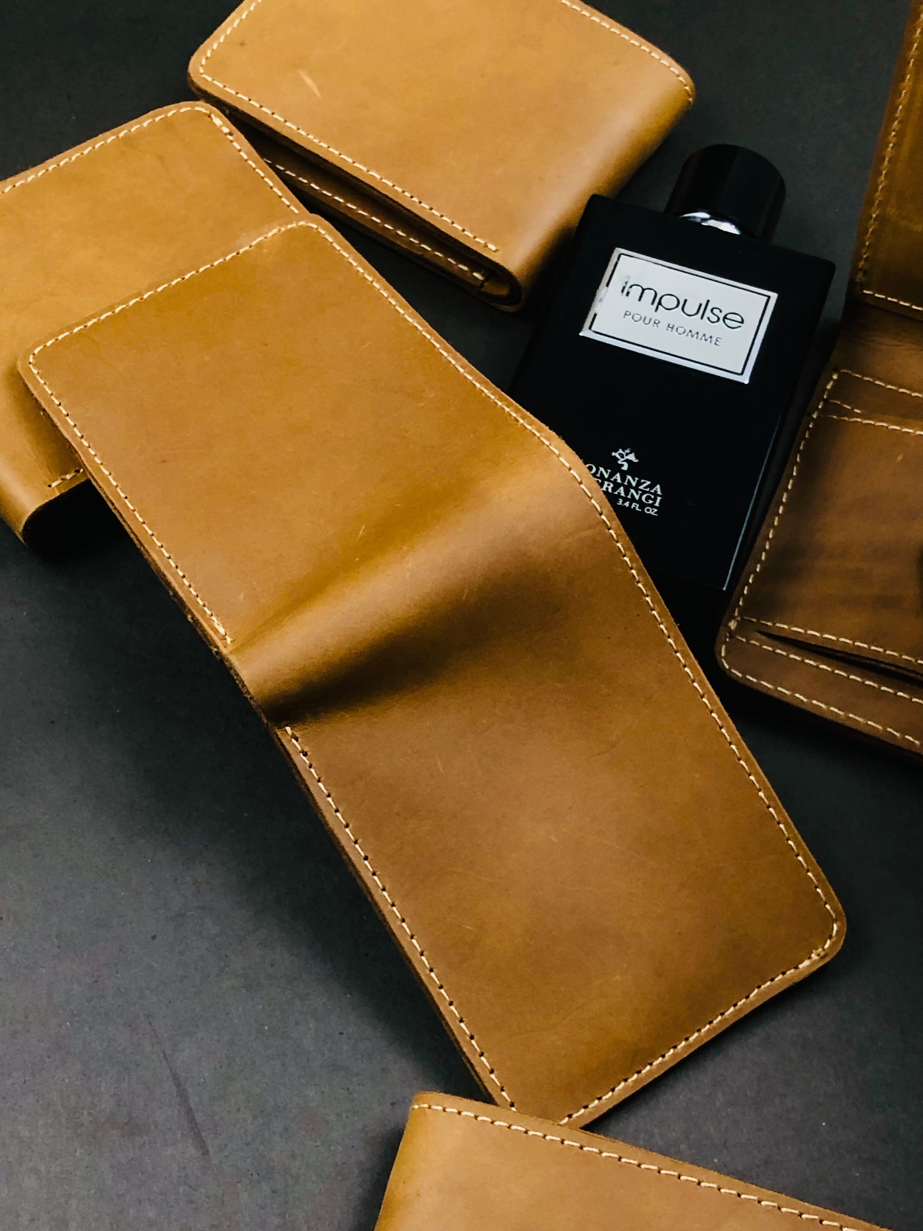 Bulk Bifold Leather wallet