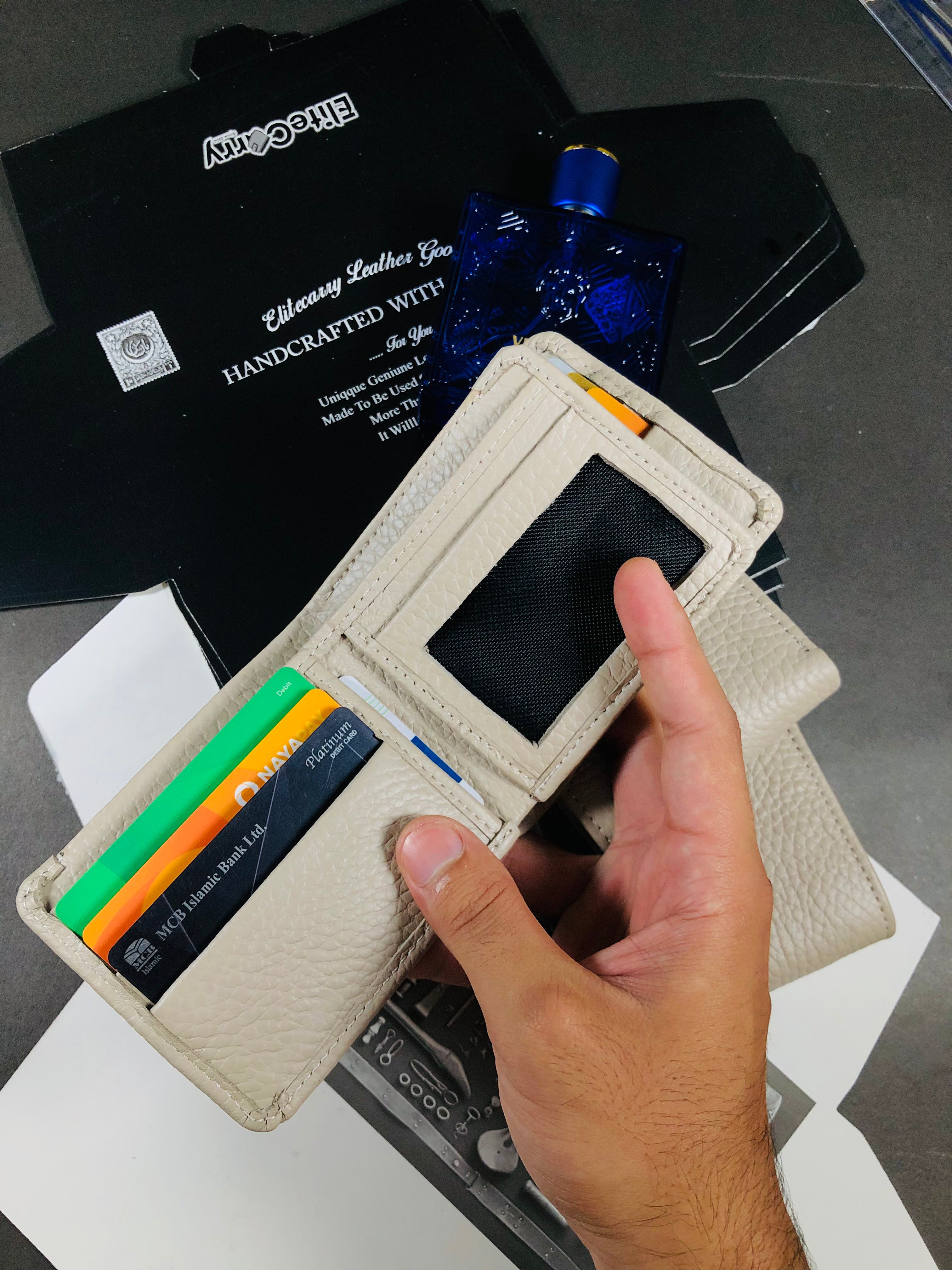 Urban Luxe Wallet – Light Grey Edition