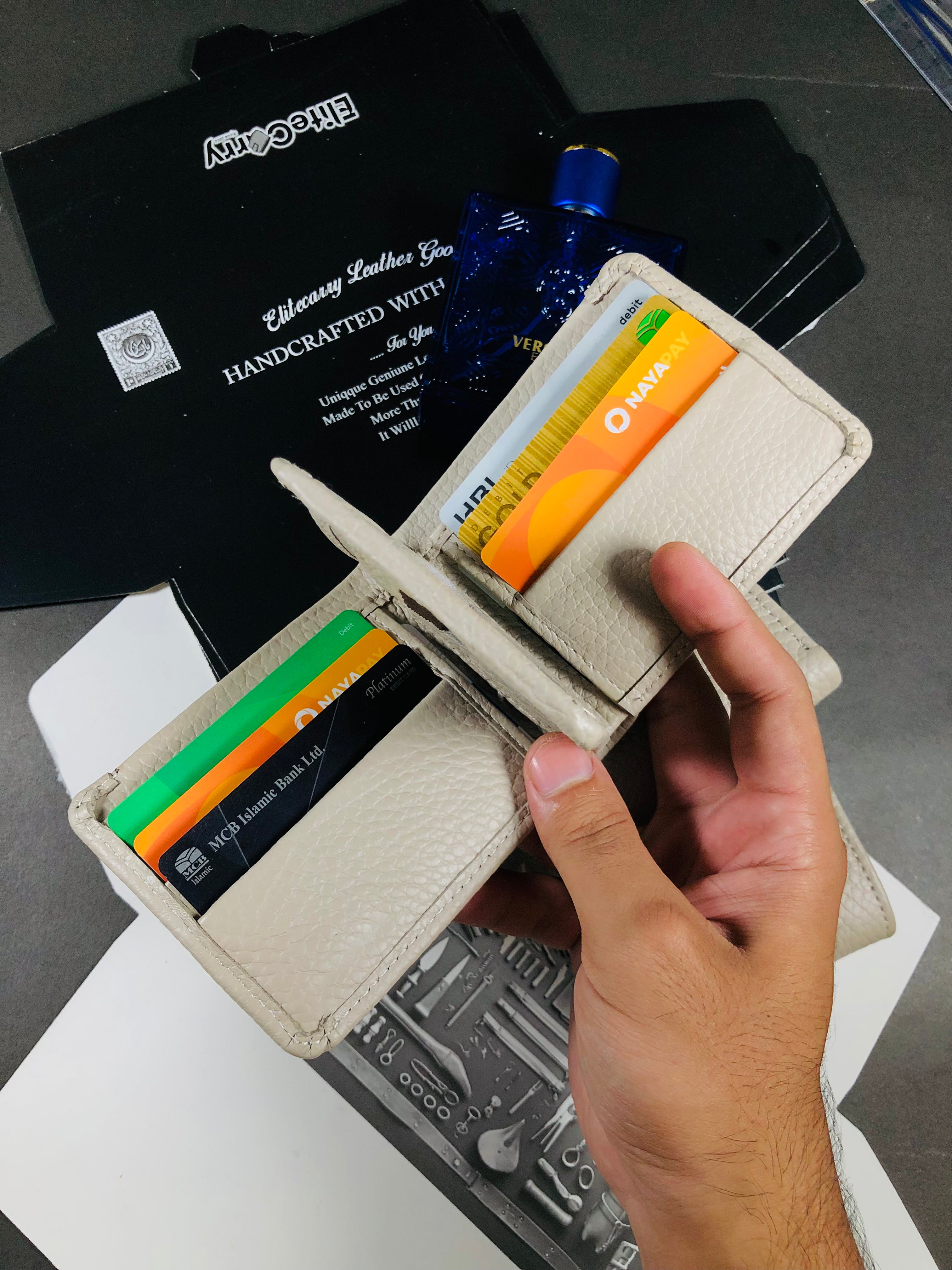 Urban Luxe Wallet – Light Grey Edition