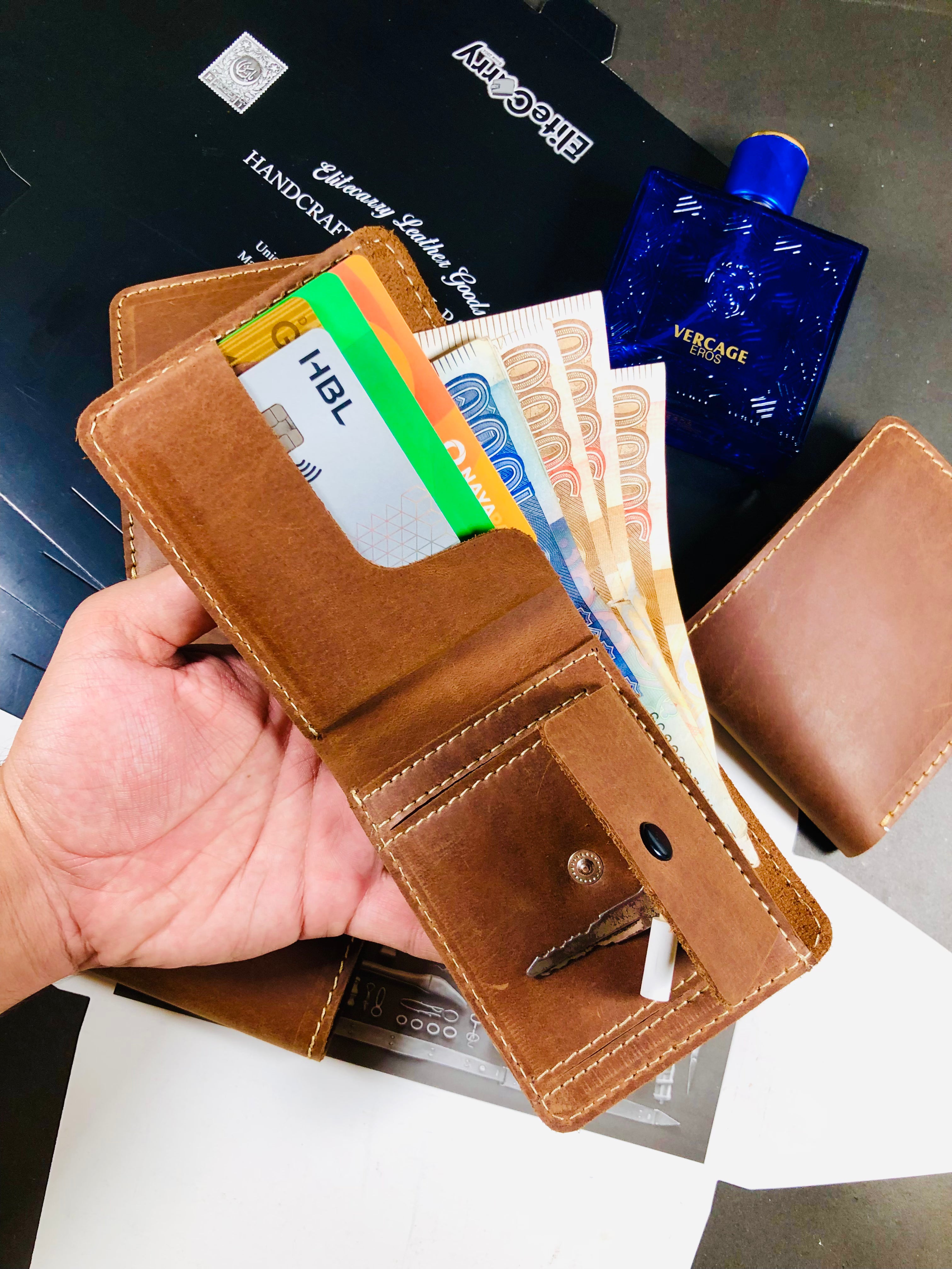 Frontier Bi-Fold Wallet – Vintage Brown