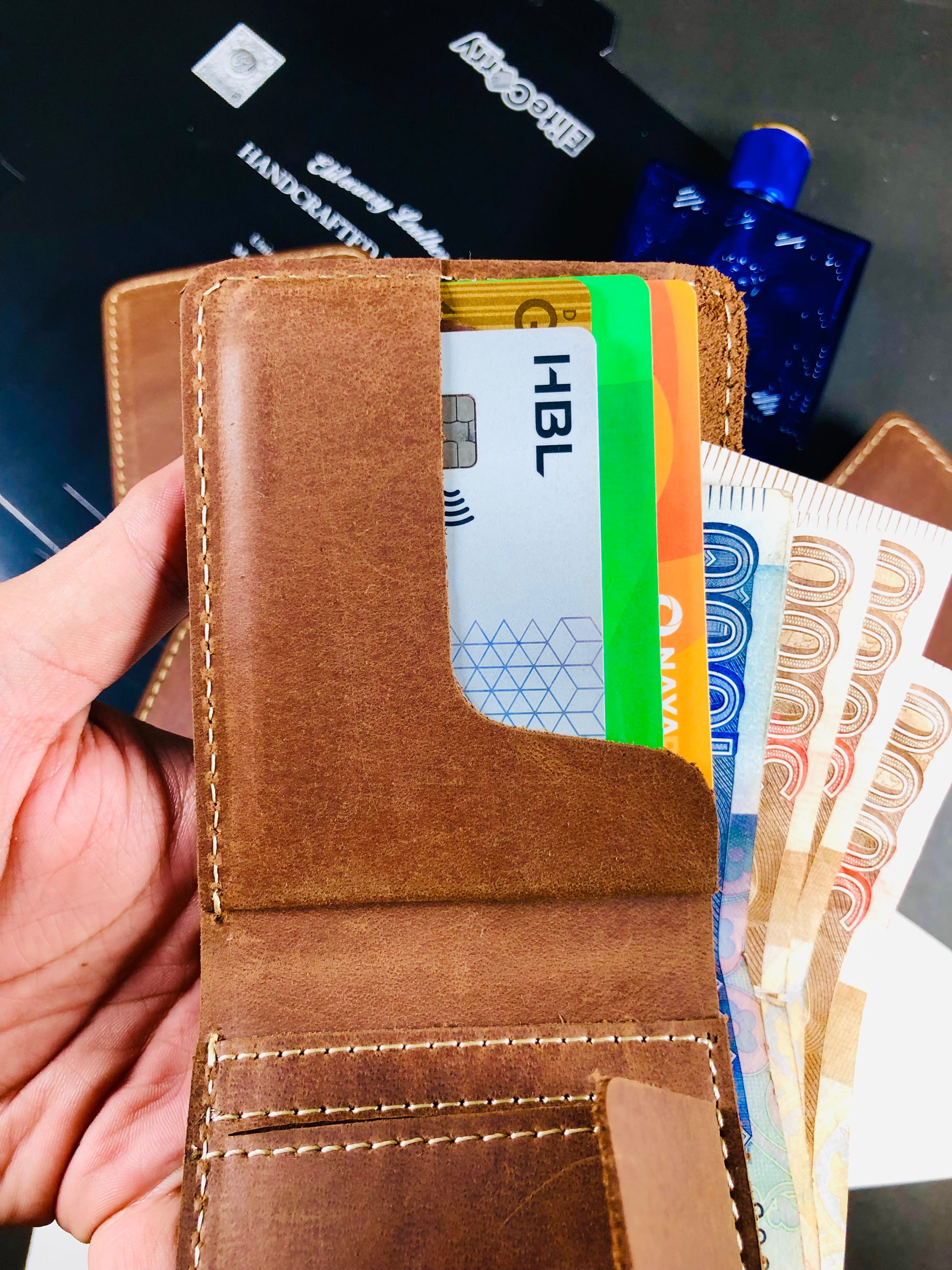 Frontier Bi-Fold Wallet – Vintage Brown